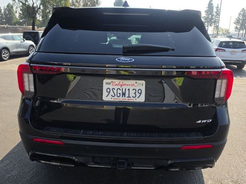 Used 2025 Ford Explorer ST-Line AWD/4WD image 6