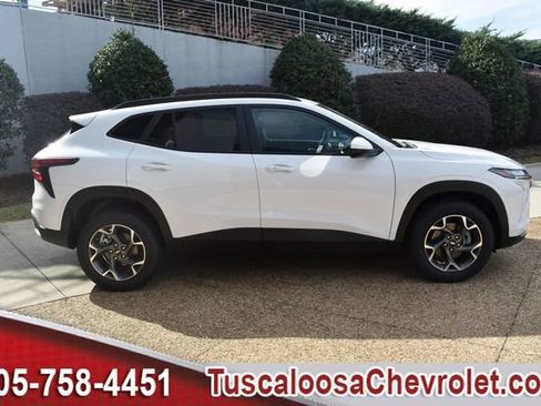 New 2026 Chevrolet Trax LT w/ LT Convenience Package image 11