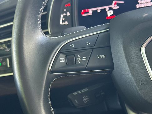 Used 2025 Audi Q8 Prestige AWD/4WD image 31
