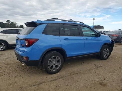 Used 2025 Honda Passport TrailSport image 3