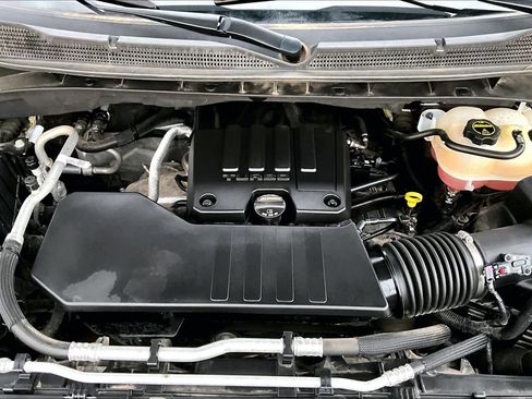 Certified 2024 Chevrolet Silverado 1500 Custom Trail Boss w/ Turbomax Blackout Package AWD/4WD image 32