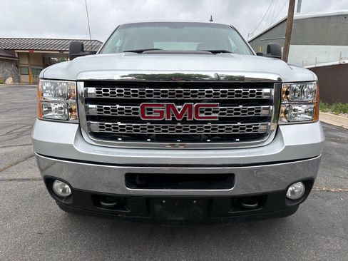Used 2013 GMC Sierra 2500 SLE w/ SLE Preferred Package AWD/4WD image 13