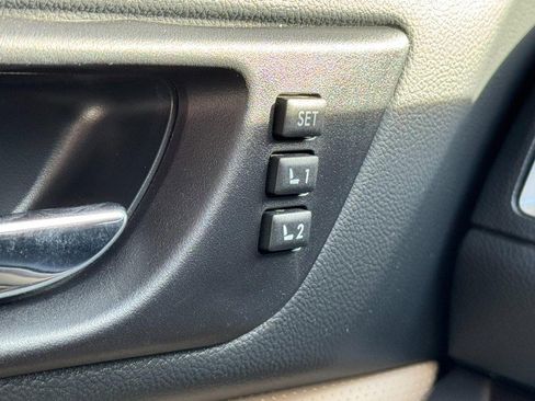 Used 2015 Subaru Legacy 2.5i Limited image 16