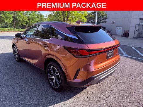 Used 2025 Lexus RX 350 Premium w/ Accessory Package (Z1) FWD image 5