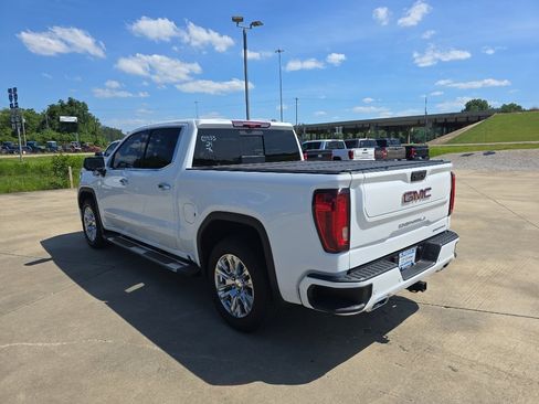 Used 2024 GMC Sierra 1500 Denali w/ Technology Package AWD/4WD image 7