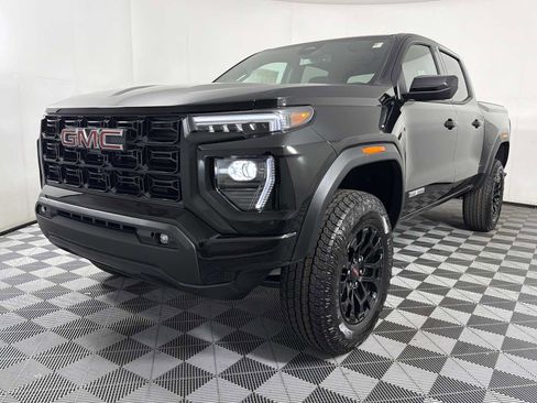 New 2026 GMC Canyon Elevation w/ Convenience Package image 6