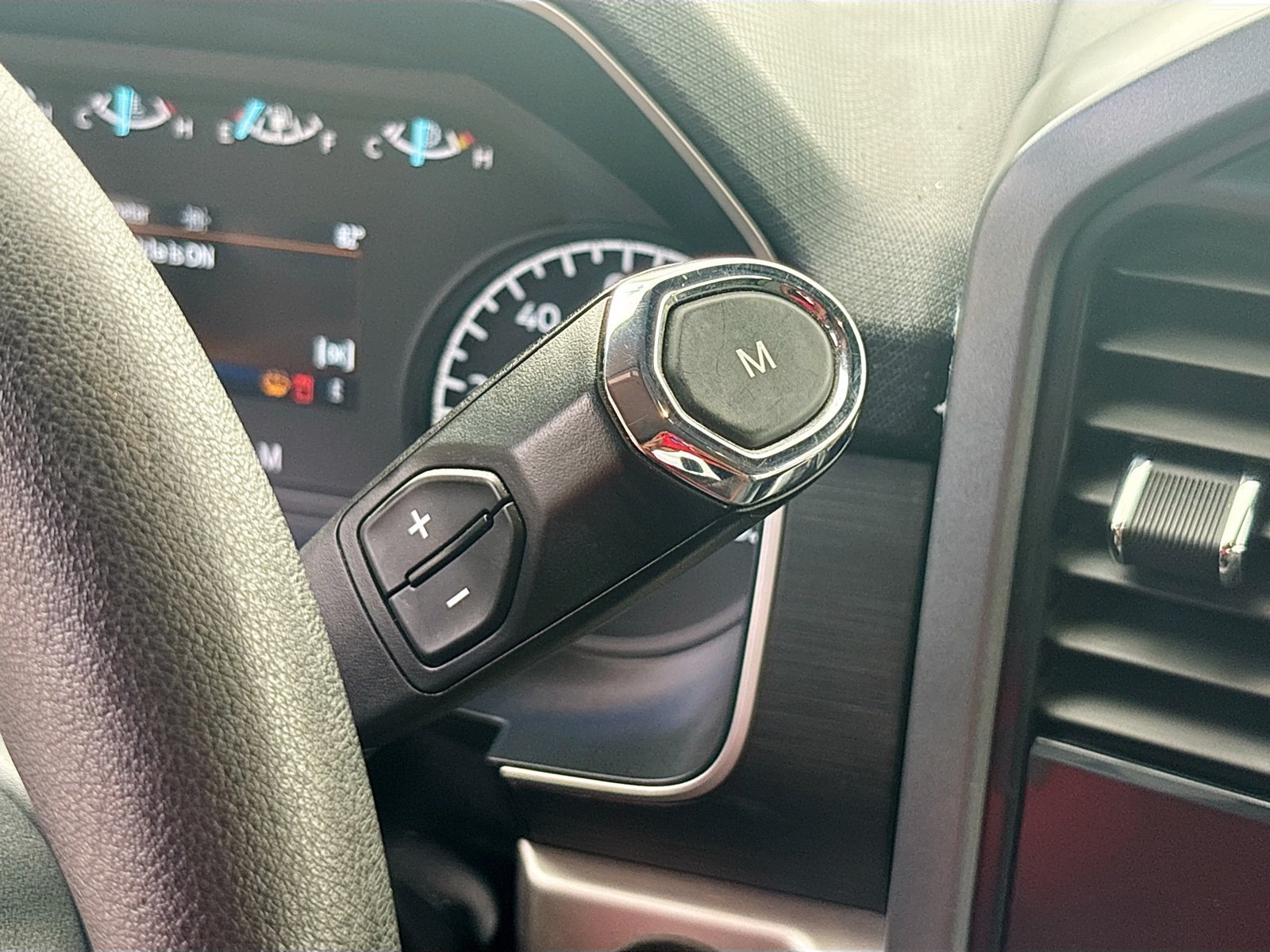 Used 2022 Ford F150 XLT AWD/4WD image 16