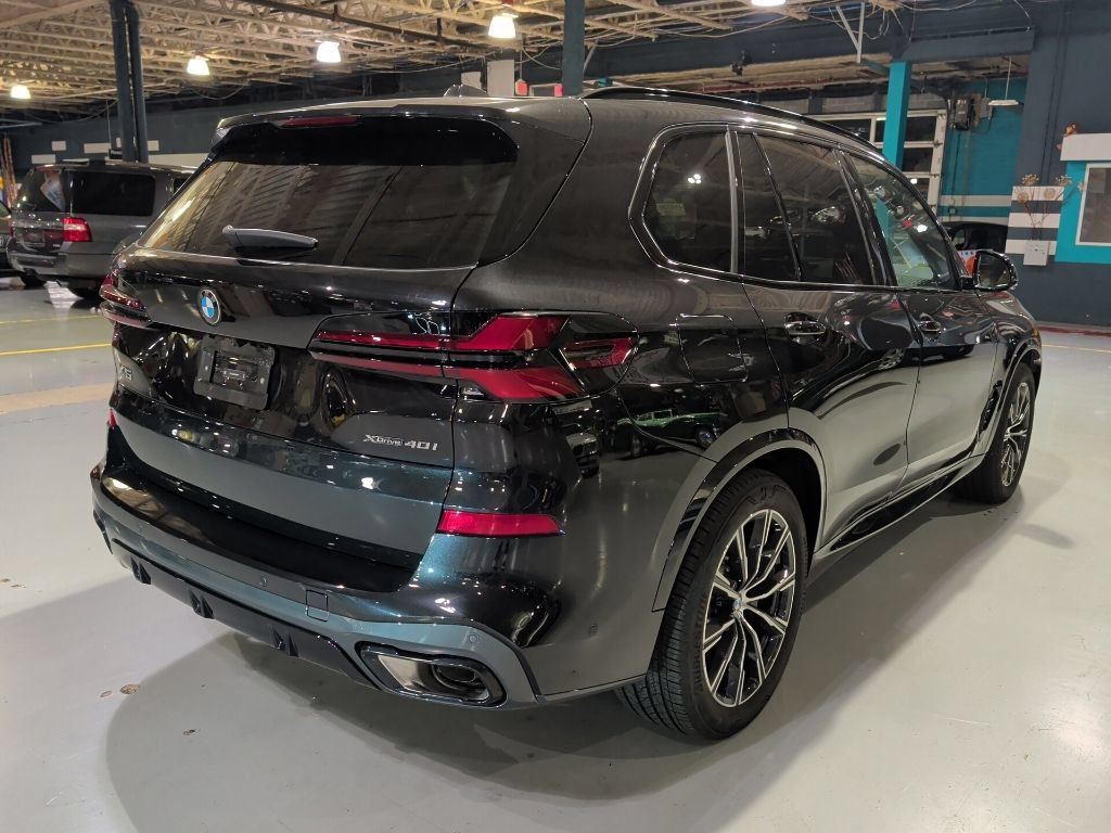 Certified 2026 BMW X5 xDrive40i w/ Executive Package AWD/4WD image 8