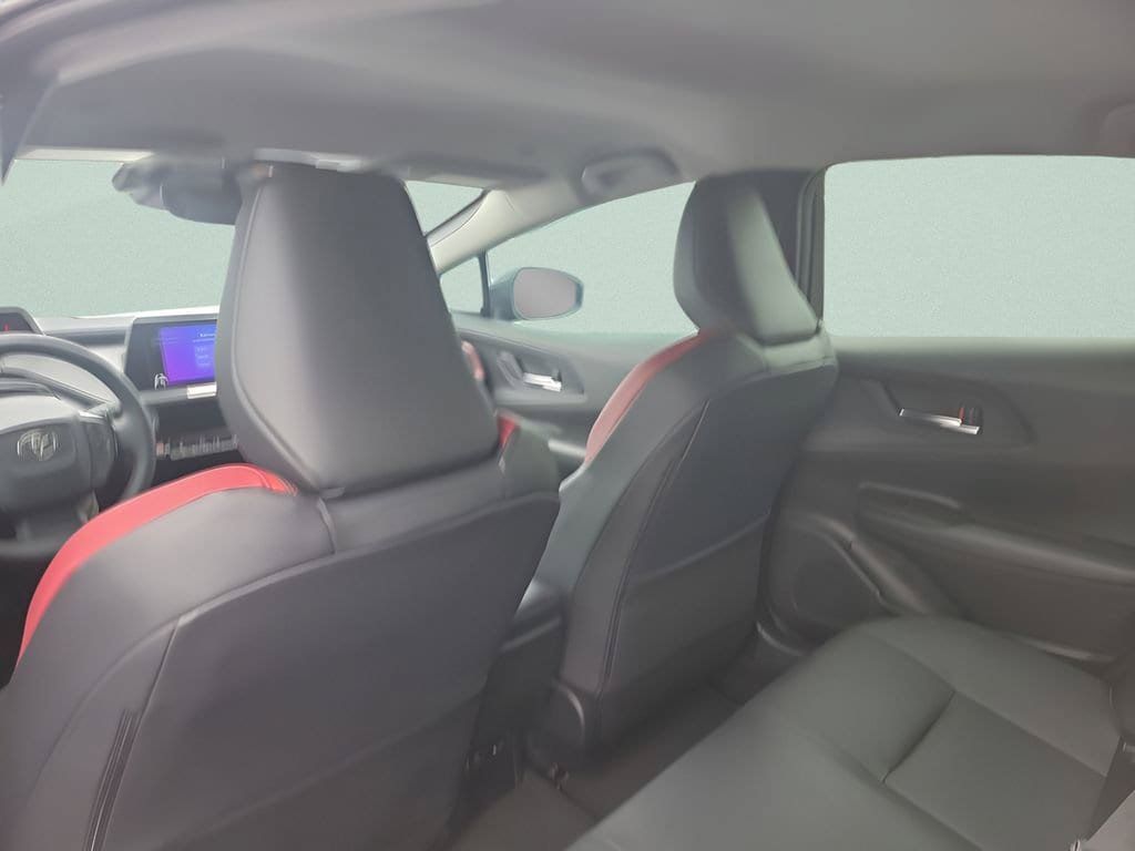 New 2026 Toyota Prius Plug-In Hybrid FWD image 10