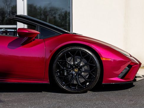 Used 2022 Lamborghini Huracan EVO image 22