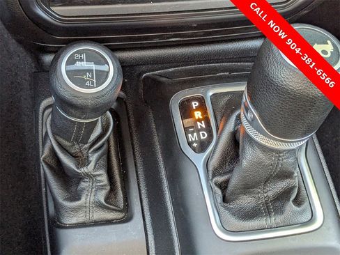 Used 2019 Jeep Wrangler Unlimited Sport S image 24