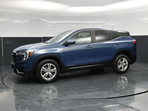 Used 2024 GMC Terrain SLE AWD/4WD image 9