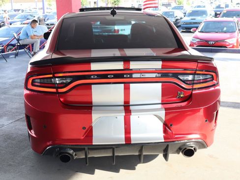 Used 2019 Dodge Charger Scat Pack w/ Dynamics Package RWD image 6