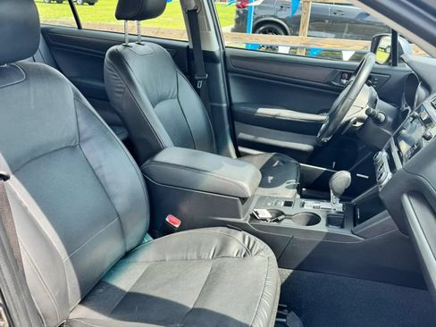 Used 2017 Subaru Legacy 2.5i Limited AWD/4WD image 17