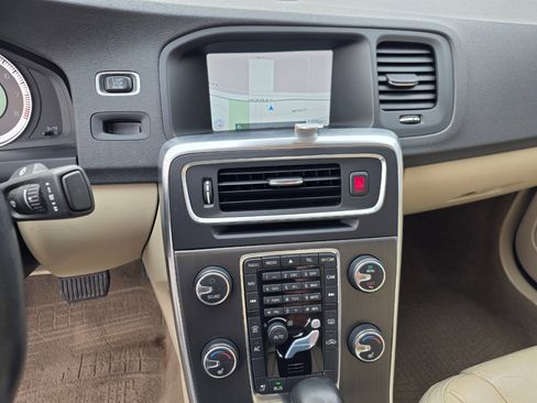 Used 2012 Volvo S60 T5 w/ Multimedia Pkg image 20