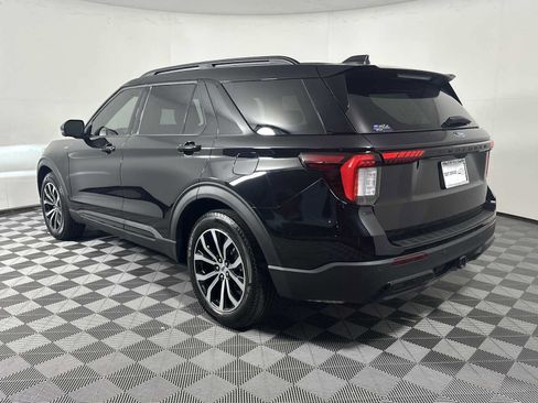 Used 2026 Ford Explorer ST-Line w/ Premium Package RWD image 5