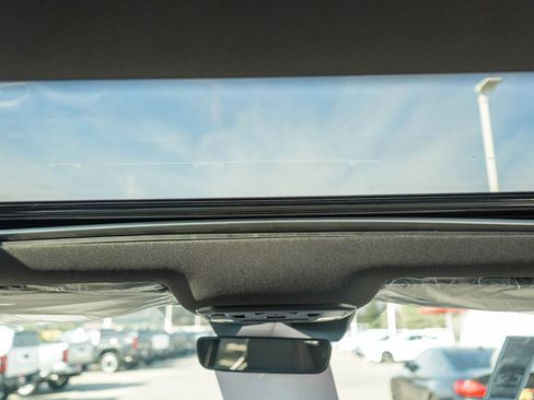 New 2025 Toyota Tacoma TRD Off-Road image 19