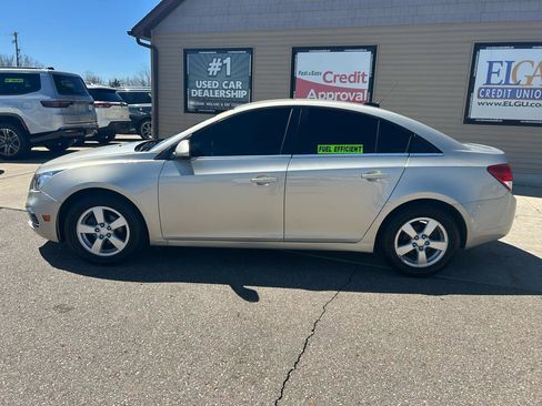 Used 2015 Chevrolet Cruze LT FWD image 8