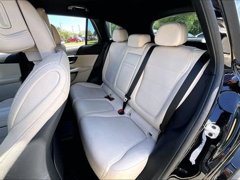 Certified 2024 Mercedes-Benz GLC 300 image 19
