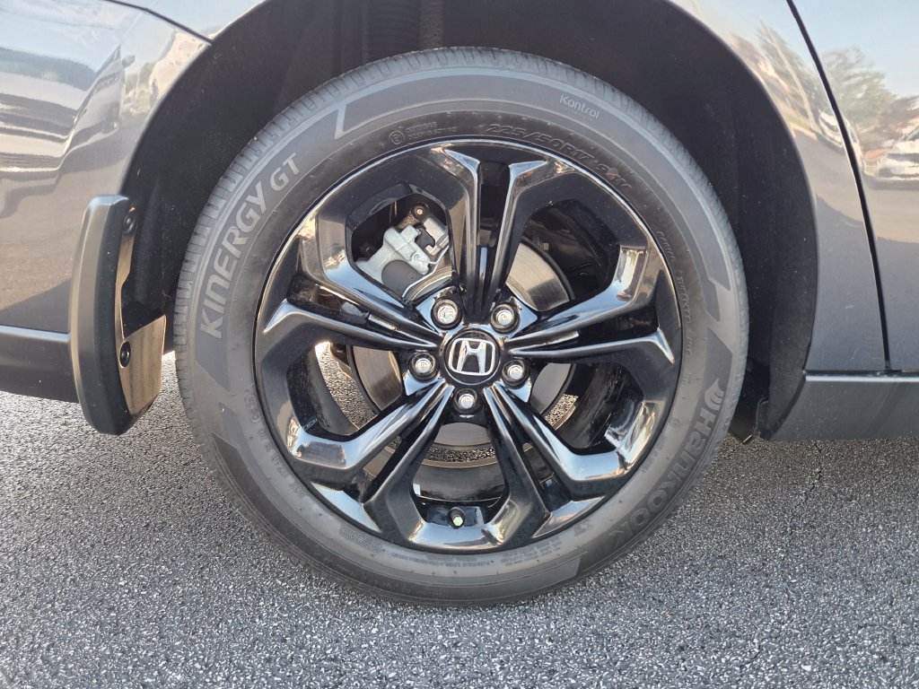 Certified 2025 Honda Accord SE image 45
