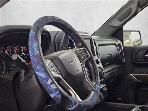 Used 2022 Chevrolet Silverado 1500 RST image 6