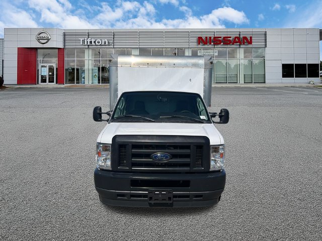 Used 2022 Ford E-350 and Econoline 350 Super Duty w/ Power Windows & Locks Group RWD image 2