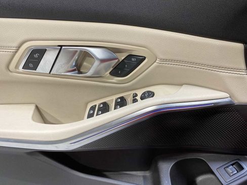 Used 2020 BMW 330i xDrive Sedan w/ Convenience Package image 23