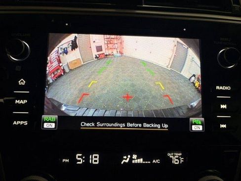 Used 2018 Subaru Outback 2.5i Limited AWD/4WD image 18