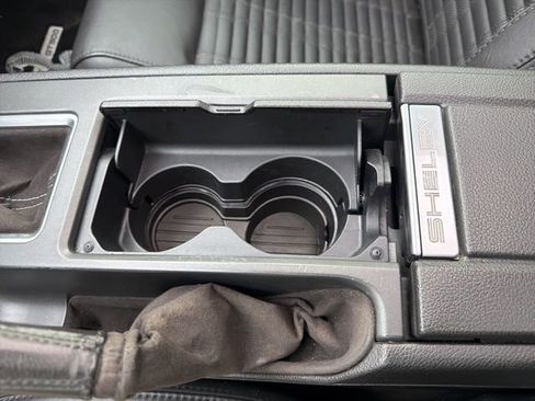 Used 2011 Ford Mustang Shelby GT500 w/ SVT Performance Pkg image 32