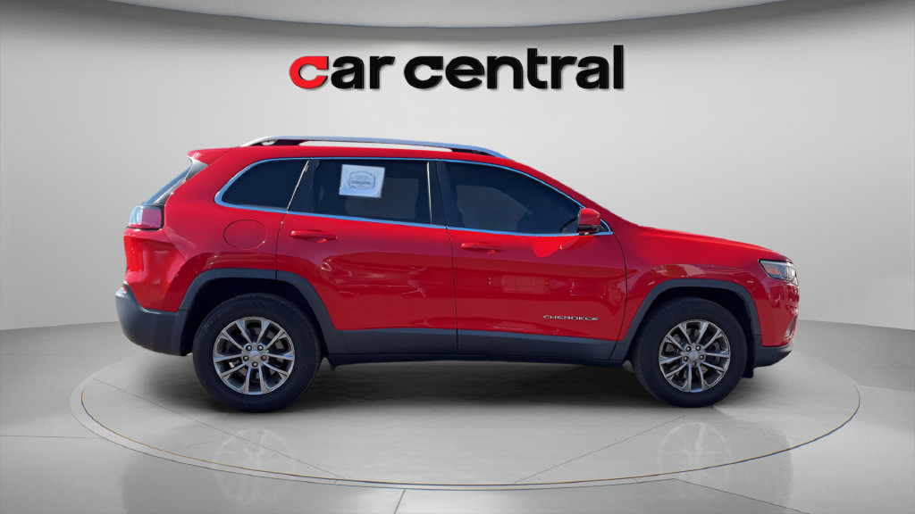 Used 2021 Jeep Cherokee Latitude Lux w/ Comfort/Convenience Group AWD/4WD image 6
