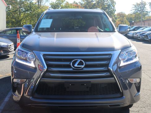 Used 2017 Lexus GX 460 Luxury image 2