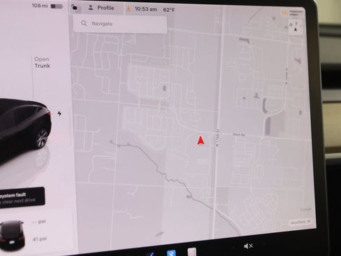 Used 2022 Tesla Model Y Long Range image 9