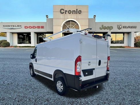 Used 2025 RAM ProMaster 2500 w/ Quick Order Package 22G SLT FWD image 5