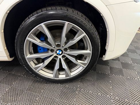 Used 2016 BMW X4 M40i w/ Technology Package image 21