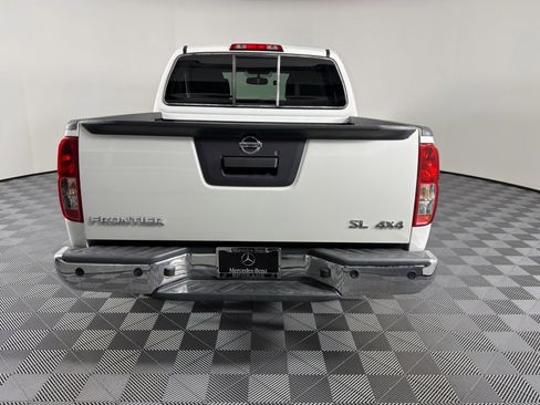 Used 2019 Nissan Frontier SL image 7