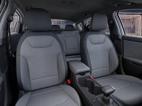 New 2025 Kia K4 LXS image 14