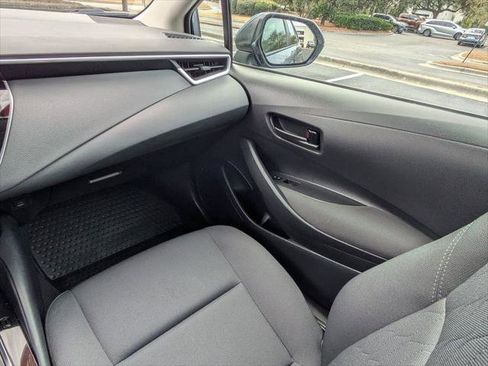 Certified 2025 Toyota Corolla LE image 16