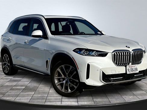 Used 2025 BMW X5 sDrive40i image 2