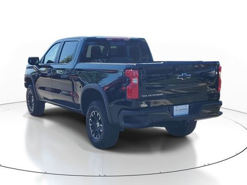 Certified 2026 Chevrolet Silverado 1500 ZR2 AWD/4WD image 3