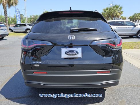 New 2026 Honda HR-V LX image 4