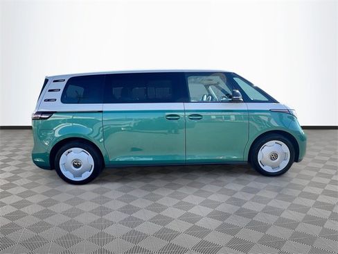 New 2025 Volkswagen ID. Buzz 1st Edition image 8