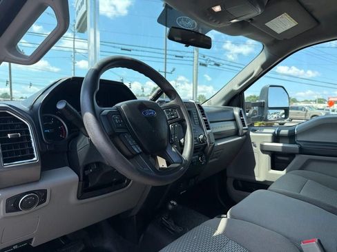 Used 2017 Ford F250 XLT AWD/4WD image 29