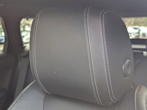 Used 2018 Land Rover Range Rover Evoque SE AWD/4WD image 13