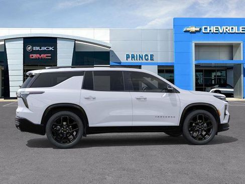 New 2026 Chevrolet Traverse RS w/ LPO, Floor Liner Package image 5