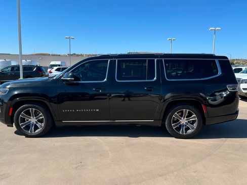 Used 2024 Jeep Grand Wagoneer L 4WD image 2