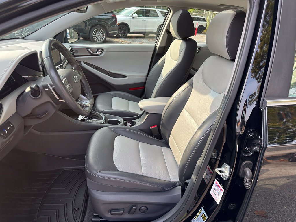 Used 2020 Hyundai Ioniq Limited FWD image 14