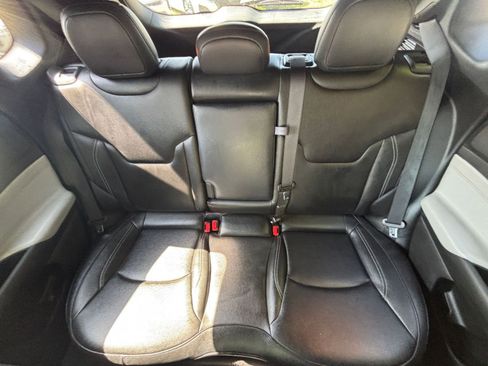 Used 2025 Jeep Compass Limited image 39