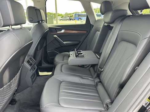 Used 2023 Audi Q5 2.0T Premium Plus w/ Premium Plus Package AWD/4WD image 13