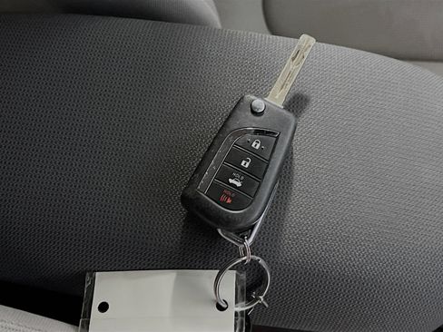 Used 2022 Toyota Corolla LE FWD image 35