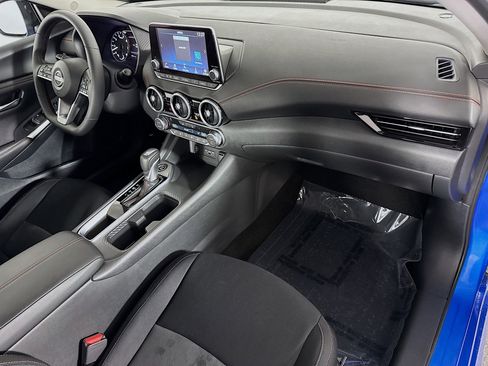 Used 2025 Nissan Sentra SR FWD image 30